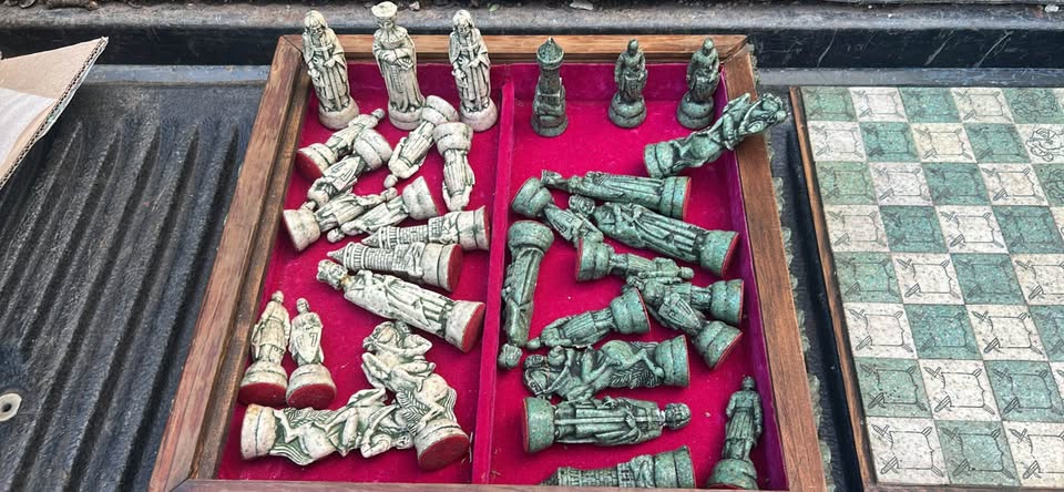 Aztec and conquistador figure chess set