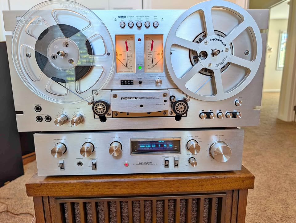 Pioneer RT-701 reel-to-reel tape deck