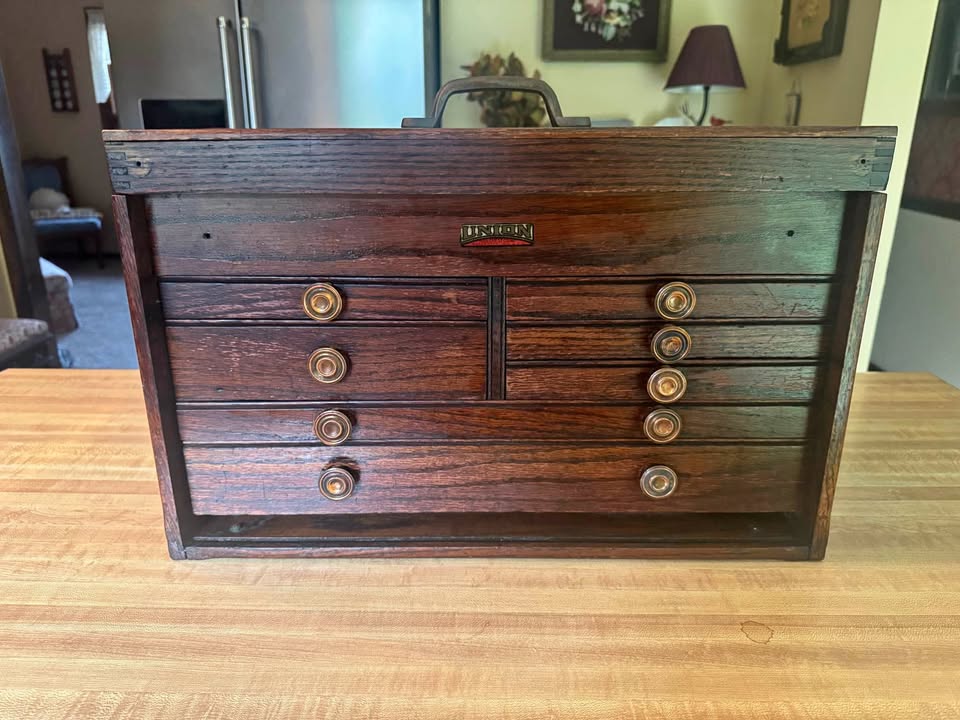Union wooden machinist tool chest